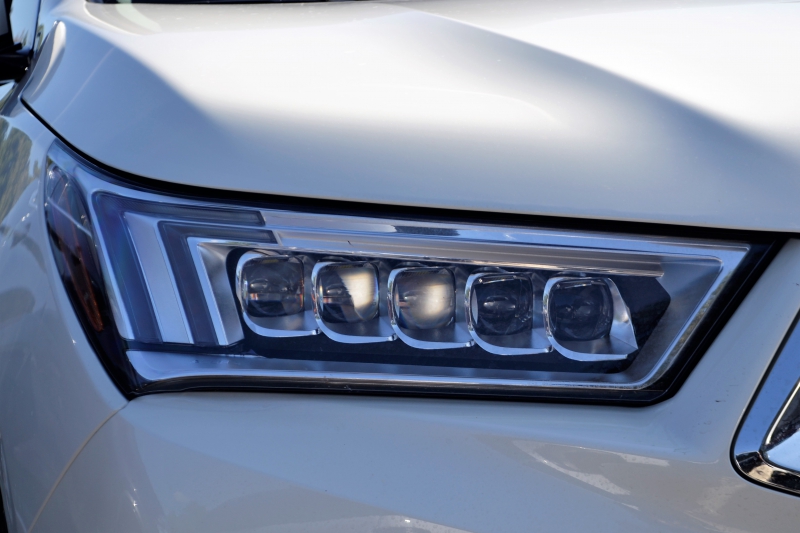 concession-moto-TOURTOUR-min_acura-headlamp-2834131